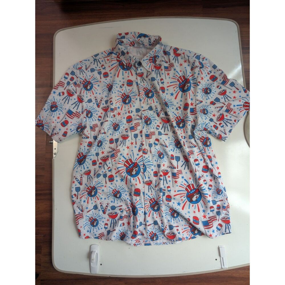 Buc-ee's Bucee's Men's 2X 4th of July All-Over Print Button-Up Shirt White